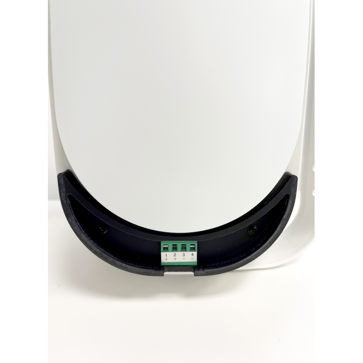 Weatherproof wall-mounted compact loudspeakers 40W
