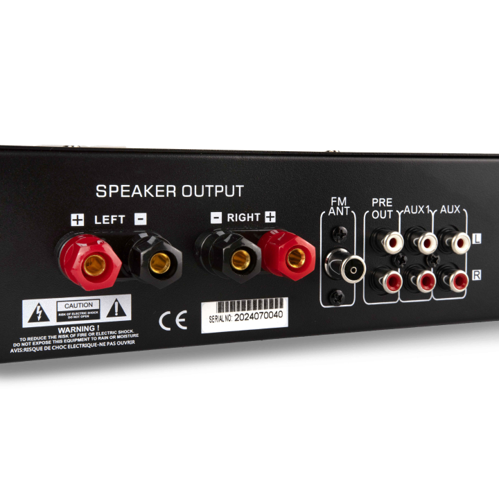 2 x 800W Class D power amplifier